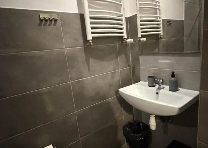 Pod Kukulka Parking Free